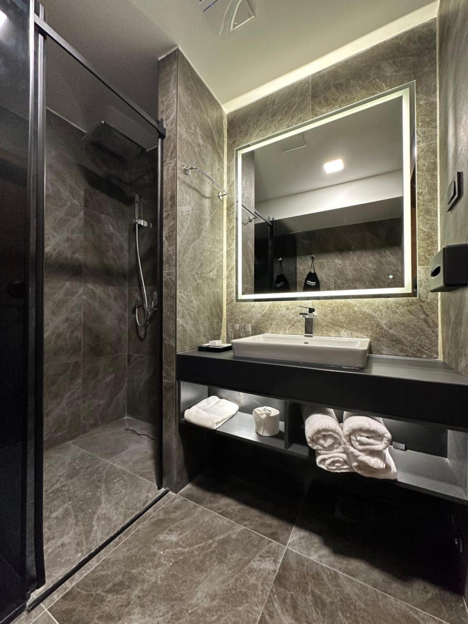 Hotel Macedonia Square Skopje Zewnętrze zdjęcie